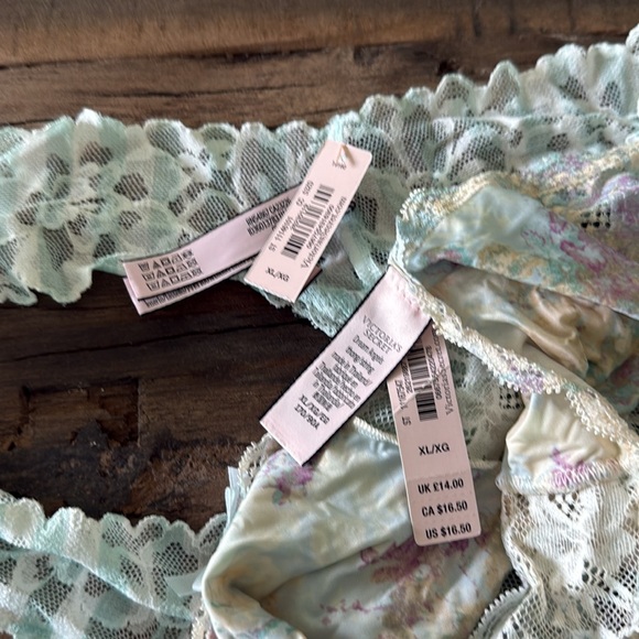 NWT Victoria’s Secret Thongs both size XL - Picture 6 of 6